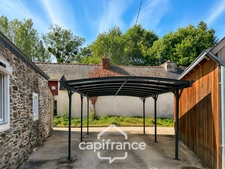 LONGÈRE – 90,6 M² HABITABLES – 2 CHAMBRES – TERRAIN DE 840 M² – GARAGE, CARPORT ET DÉPENDANCE – POTENTIEL D'AGRANDISSEMENT – CRÉDIN