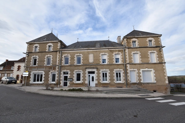 Immeuble à vendre NEUVY GRANDCHAMP (71)