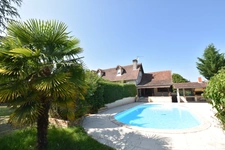 Dpt Saône et Loire (71), à vendre GUEUGNON maison P7   