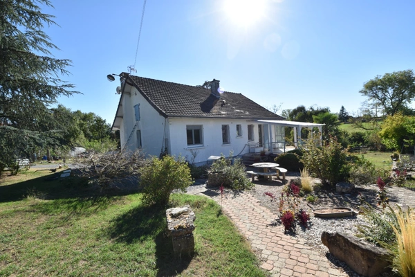 Maison à vendre 5 pièces LA MOTTE SAINT JEAN (71)