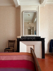 Maison de caractère + bâtiment en pierre 232 m² – accès grands véhicules – 77 m² aménageables