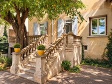 ANCIENNE PROPRIÉTÉ VITICOLE AVEC MAISON DE MAÎTRE, REMISE, CHAIS ET DÉPENDANCES