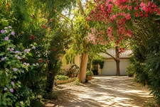 UNE PROPRIÉTÉ INTROUVABLE : 2 159 M² DE JARDIN PRIVÉ AU CŒUR DE NARBONNE