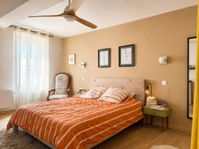 Maison de village en pierre rénovée avec terrasse tropézienne à Argeliers – 173 m²