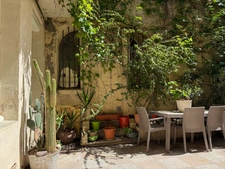 Narbonne Cité : Maison de 1850 – 224 m², lumière et volumes rares