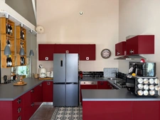 VILLA D'ARCHITECTE DE PLAIN-PIED AVEC JARDIN MÉDITERRANÉEN