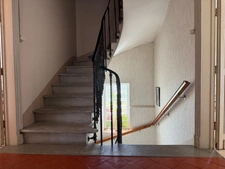 Maison de caractère + bâtiment en pierre 232 m² – accès grands véhicules – 77 m² aménageables