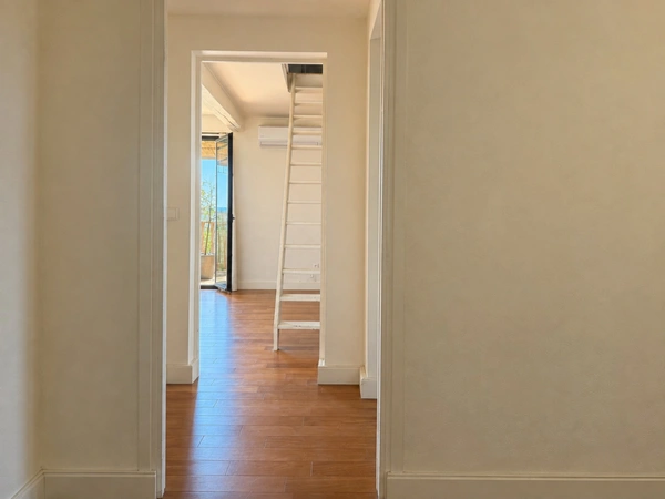 Maison à 2 min de la plage à Saint-Pierre-la-Mer – piscine, vue mer et T3 indépendant