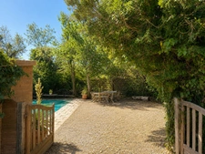 MAISON DE CARACTÈRE EN PIERRE AVEC PISCINE ET SAUNA À LA CAUNETTE