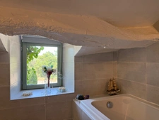 MAISON DE CARACTÈRE EN PIERRE AVEC PISCINE ET SAUNA À LA CAUNETTE