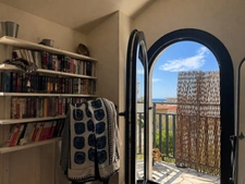 House 2 minutes from the beach in Saint-Pierre-la-Mer – pool, sea views and independent two-bedroom accommodation