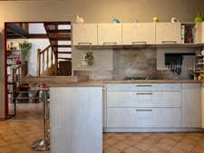 Maison à NÉVIAN — MAISONNETTE EN DUPLEX 163 M², 4 À 5 CHAMBRES, COUR ET GRANDE TERRASSE