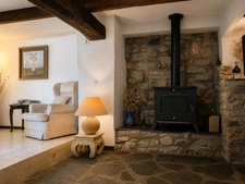 MAISON DE CARACTÈRE EN PIERRE AVEC PISCINE ET SAUNA À LA CAUNETTE