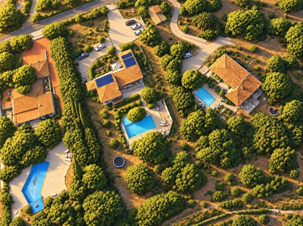 NARBONNE — MAISON D’ARCHITECTE CONTEMPORAINE, UN AIR DE CALIFORNIE DANS LE SUD DE LA FRANCE
