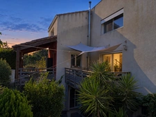 NARBONNE — MAISON D’ARCHITECTE CONTEMPORAINE, UN AIR DE CALIFORNIE DANS LE SUD DE LA FRANCE
