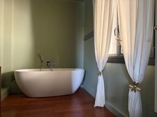 House 2 minutes from the beach in Saint-Pierre-la-Mer – pool, sea views and independent two-bedroom accommodation