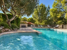 NARBONNE — MAISON D’ARCHITECTE CONTEMPORAINE, UN AIR DE CALIFORNIE DANS LE SUD DE LA FRANCE