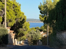NARBONNE — MAISON D’ARCHITECTE CONTEMPORAINE, UN AIR DE CALIFORNIE DANS LE SUD DE LA FRANCE