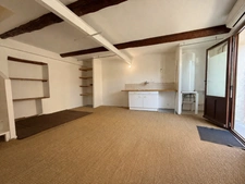 CHARMANTE MAISON DE VILLAGE – TOITURE NEUVE – À 200m DU CANAL DU MIDI