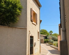 Character Property with Private Courtyard in the Heart of Lézignan-Corbières – 217 m² of Living Space