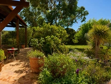 UNE PROPRIÉTÉ INTROUVABLE : 2 159 M² DE JARDIN PRIVÉ AU CŒUR DE NARBONNE
