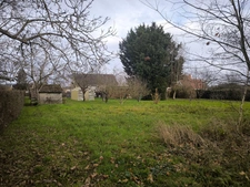 Charmante maison de village avec grand terrain arboré – Proche Sablé-sur-Sarthe