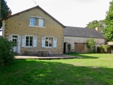 ? Maison de caractère à La Flèche – Grand jardin clos & fort potentiel