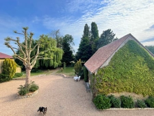 Longère de caractère – 225 m² habitables – Dépendances – Terrain paysagé de plus de 4 000 m²