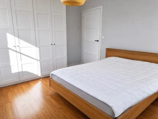 Maison familiale 5 chambres avec jardin clos – Proche centre-ville et gare