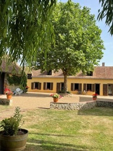 Longère de caractère – 225 m² habitables – Dépendances – Terrain paysagé de plus de 4 000 m²