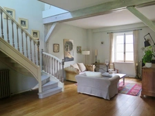 ? Maison de caractère à La Flèche – Grand jardin clos & fort potentiel