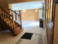 🏡 Superbe maison familiale de 260 m² – Lumineuse, volumes exceptionnels & prestations de qualité – SOLESMES (72)