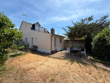 🏡 La Flèche – Maison avec jardin dans un environnement calme, proche commerces et services