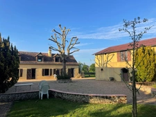 Longère de caractère – 225 m² habitables – Dépendances – Terrain paysagé de plus de 4 000 m²