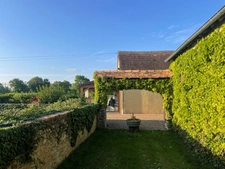 Longère de caractère – 225 m² habitables – Dépendances – Terrain paysagé de plus de 4 000 m²