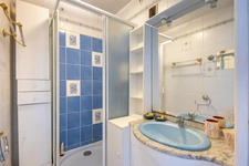 ***MARSEILLE 9EME…RESIDENCE LA ROUVIERE…GRAND T3 TRAVERSANT…POSSIBILITE DE RECREER UNE 3EME CHAMBRE…ETAGE ELEVE…VUE PANORAMIQUE***