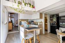 ***AUBAGNE… COMME UNE MAISON… DUPLEX DE CARACTÈRE… 3 CHAMBRES… ESPACES ÉVOLUTIFS… COUP DE CŒUR ASSURÉ***