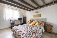 ***AUBAGNE… COMME UNE MAISON… DUPLEX DE CARACTÈRE… 3 CHAMBRES… ESPACES ÉVOLUTIFS… COUP DE CŒUR ASSURÉ***