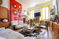 Marseille 6th arrondissement – Castellane – Top floor – View of Notre-Dame-de-la-Garde – Bright 2-bedroom apartment – Air conditioning – Cellar and courtyard