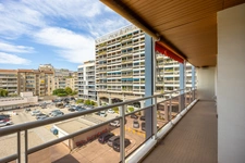 ***MARSEILLE 8TH DISTRICT — PRADO / PÉRIER — LE GOYA RESIDENCE — 4-BEDROOM APARTMENT OF 132M² — UNINTERRUPTED VIEW — CONTINUOUS BALCONY — SECURE SHARED PARKING — VIRTUAL TOUR AVAILABLE***
