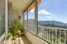 ***MARSEILLE 9EME…RESIDENCE LA ROUVIERE…GRAND T3 TRAVERSANT…POSSIBILITE DE RECREER UNE 3EME CHAMBRE…ETAGE ELEVE…VUE PANORAMIQUE***