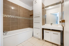 ***NOUVEAU PRIX — APPARTEMENT T4 82 M² AVEC TERRASSE — RÉSIDENCE TERRA VERDE — LE MERLAN / LA BATARELLE — 2 STATIONNEMENTS (SOUS-SOL + EXT.) — VISITE VIRTUELLE SUR DEMANDE***