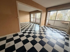 5-room apartment for sale in LE PECQ (78)