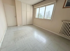 5-room apartment for sale in LE PECQ (78)