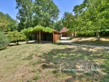 Propriété en pierre avec maison d’amis, piscine et 2,5 hectares LALINDE (24)