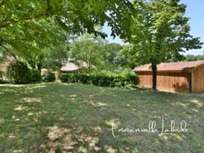 Propriété en pierre avec maison d’amis, piscine et 2,5 hectares LALINDE (24)