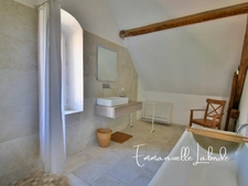 Propriété en pierre avec maison d’amis, piscine et 2,5 hectares LALINDE (24)