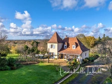 Maison périgourdine avec piscine, verger et 1 ha – campagne de Bergerac