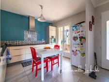Maison périgourdine avec piscine, verger et 1 ha – campagne de Bergerac