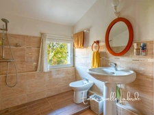 Stone estate with outbuildings and 5 hectares of nature – Monbazillac (24240)